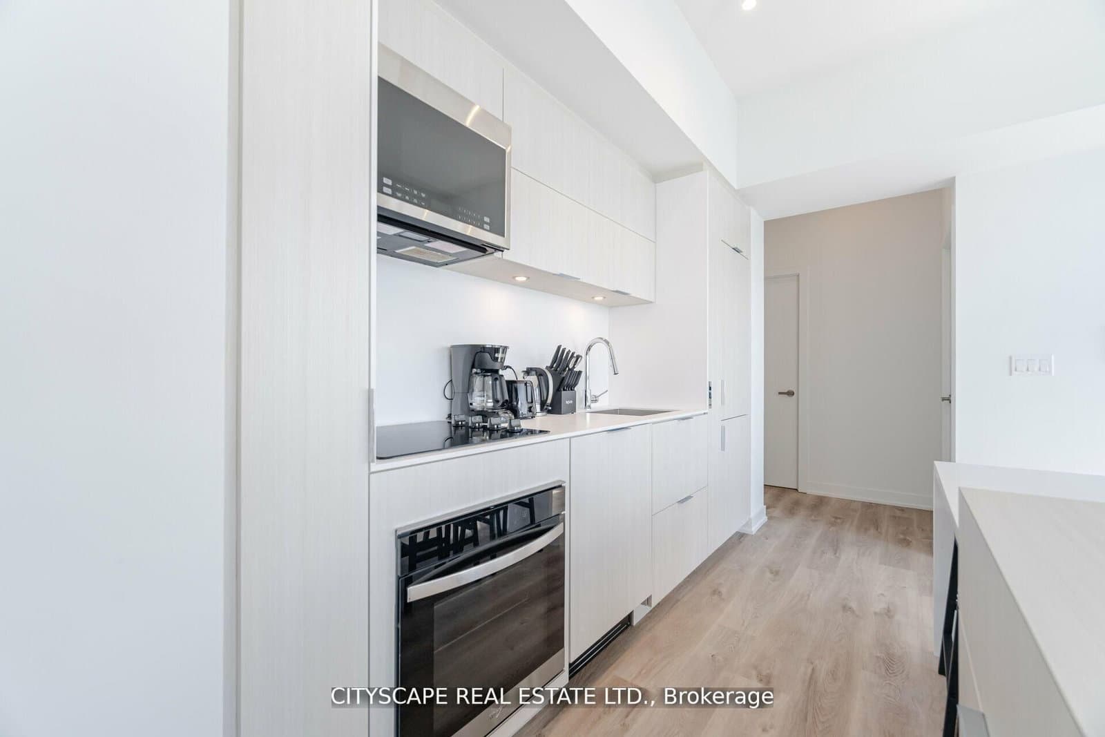 370 Martha Street S, Unit 1907 thumbnail 14