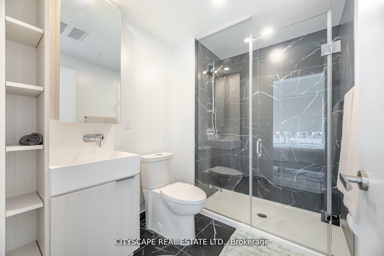 370 Martha Street S, Unit 1907 thumbnail 20