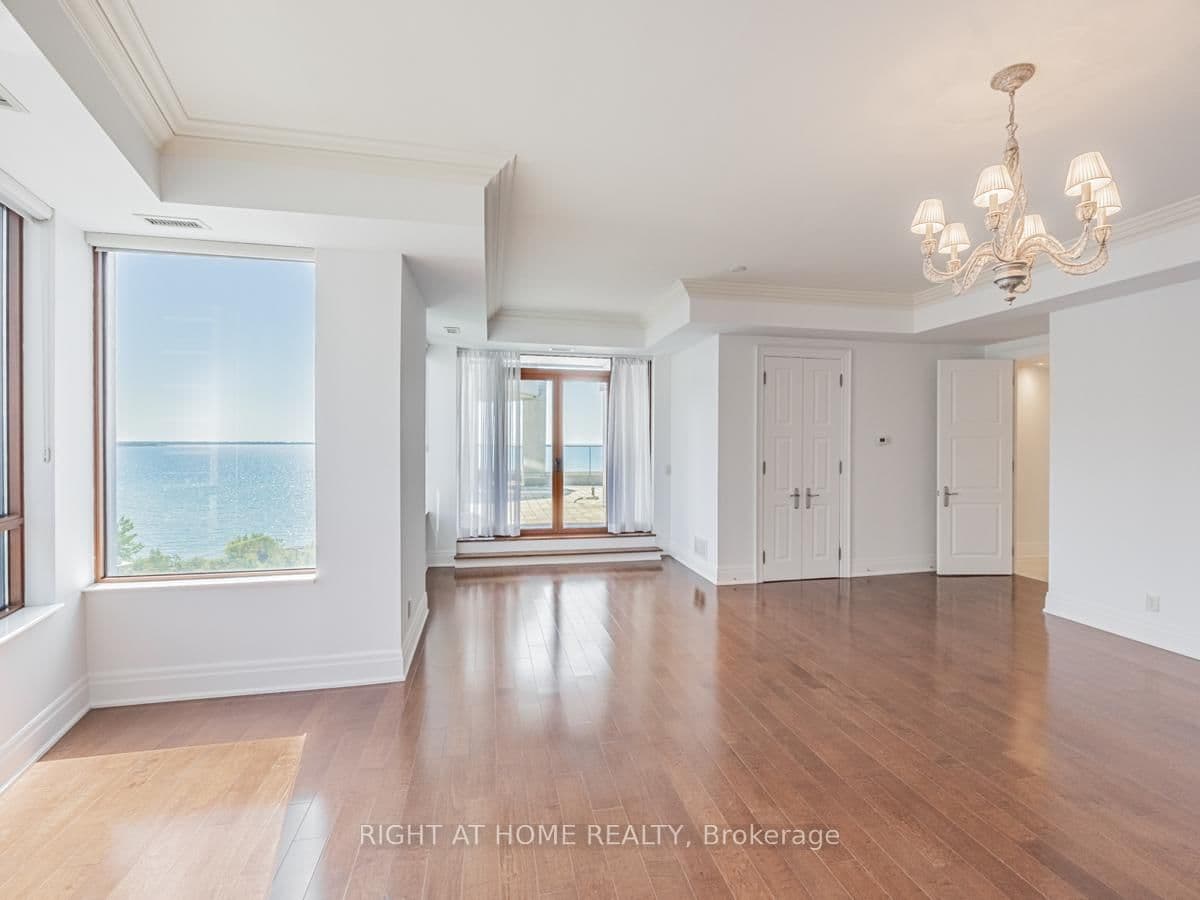 2095 Lake Shore Boulevard W, Unit LPH19 thumbnail 23