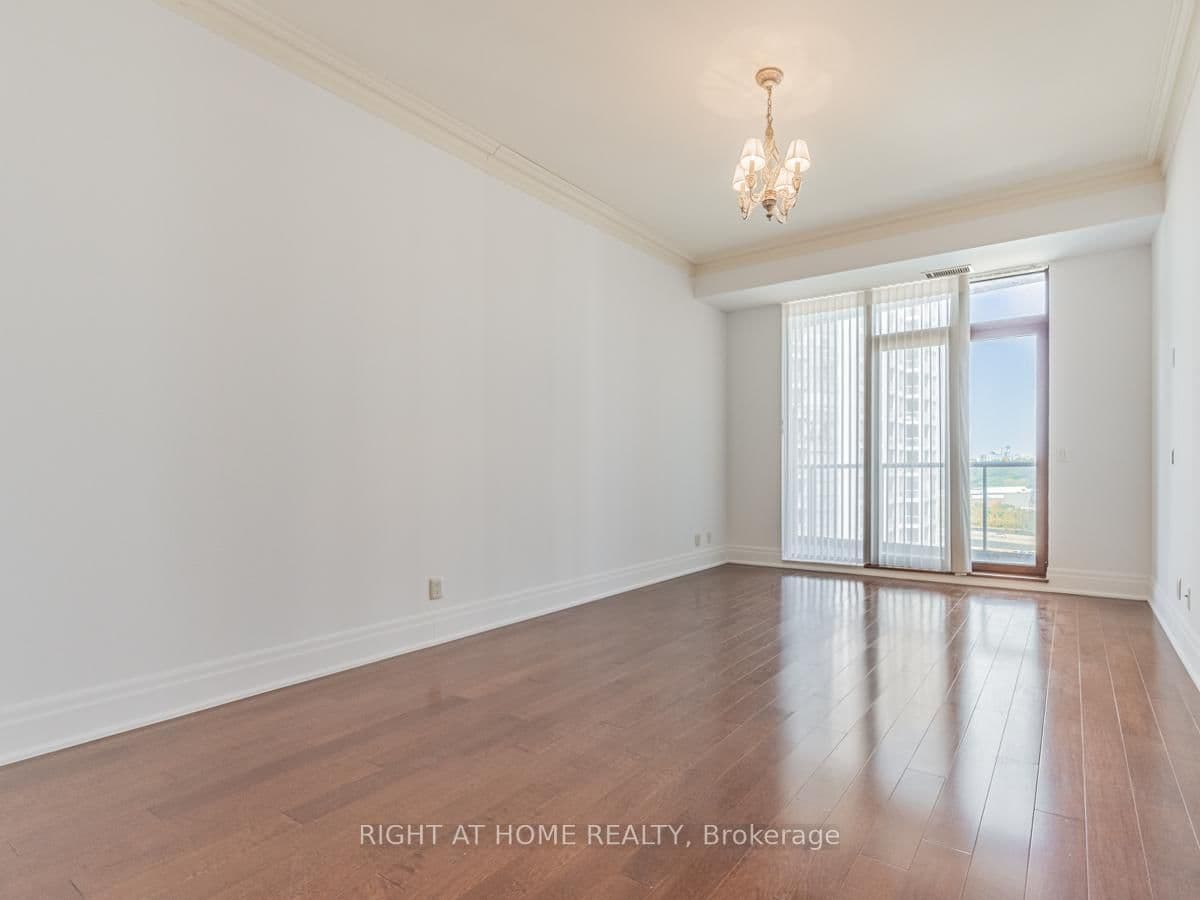 2095 Lake Shore Boulevard W, Unit LPH19 thumbnail 30
