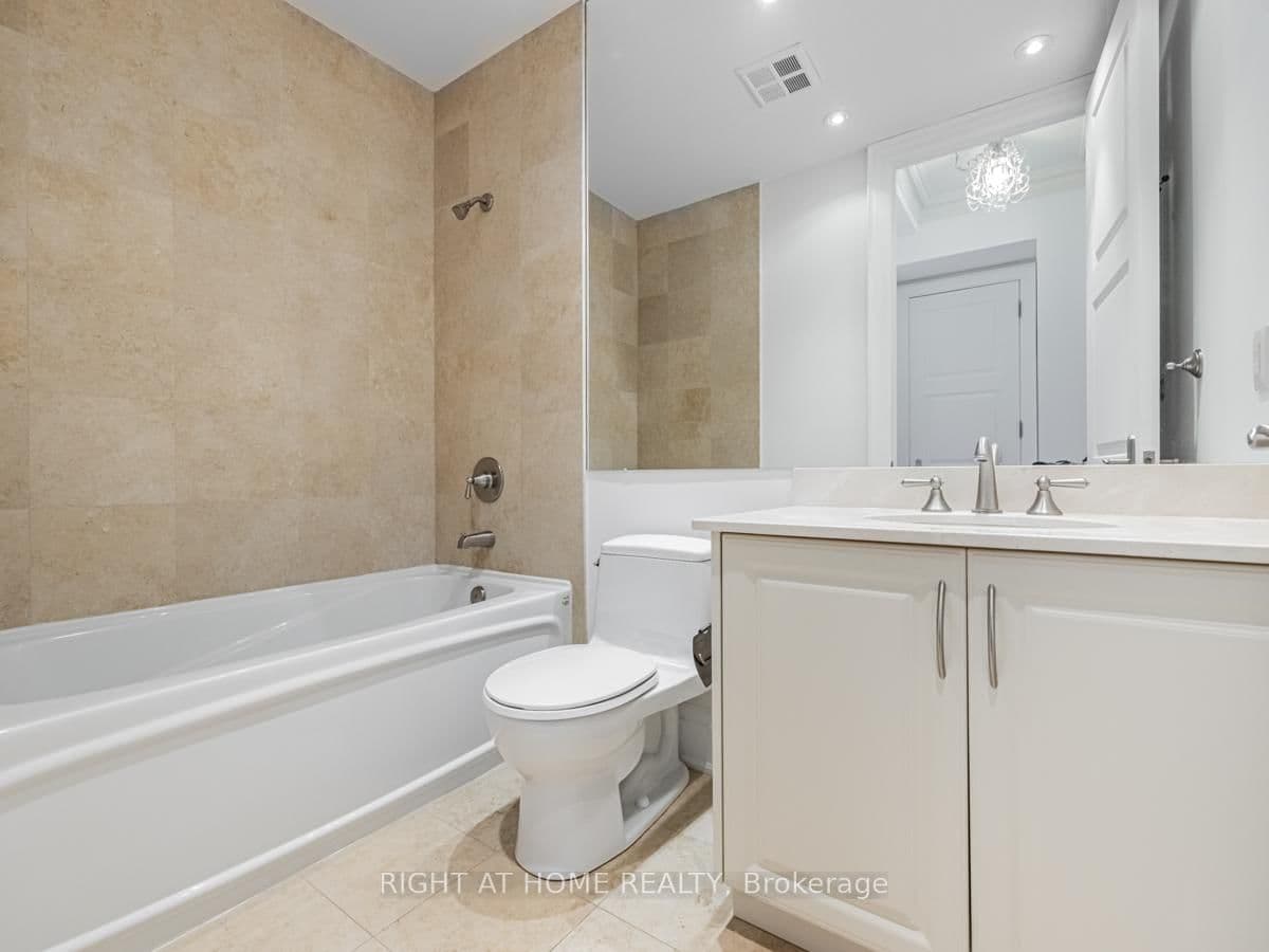 2095 Lake Shore Boulevard W, Unit LPH19 thumbnail 32