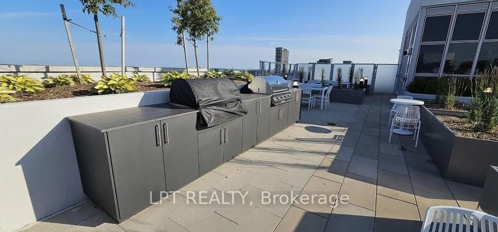 412 Silver Maple Road, Unit 301 thumbnail 14