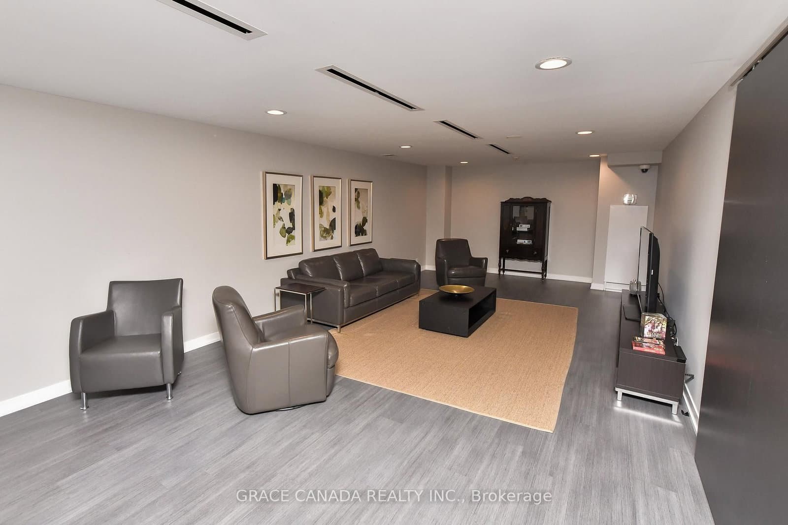 1940 Ironstone Drive, Unit 508 thumbnail 9
