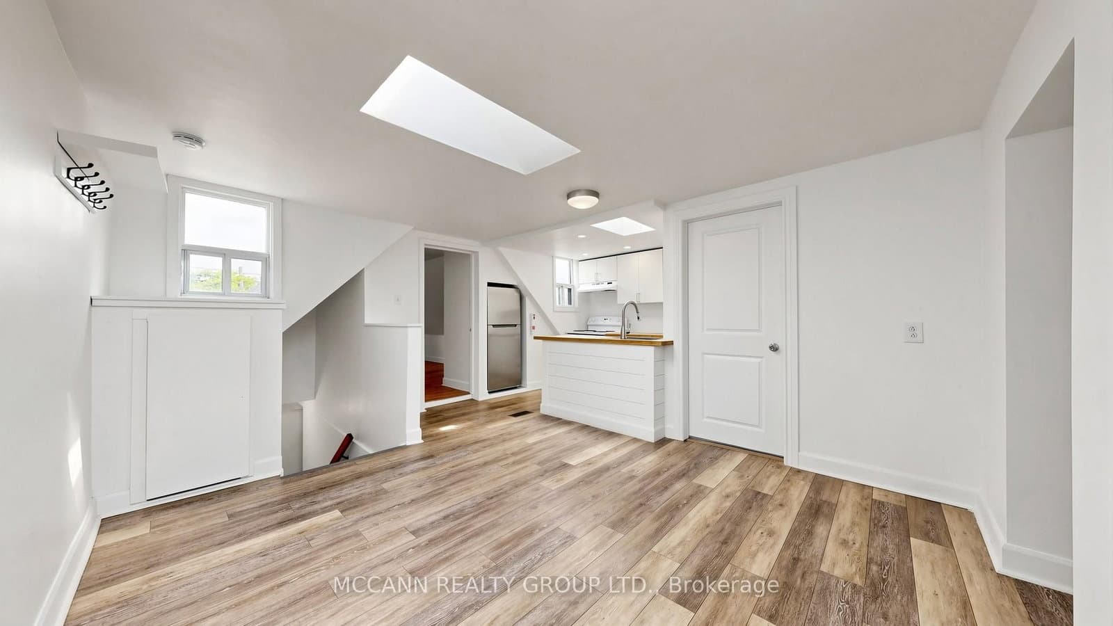 384 Whitmore Avenue thumbnail 5