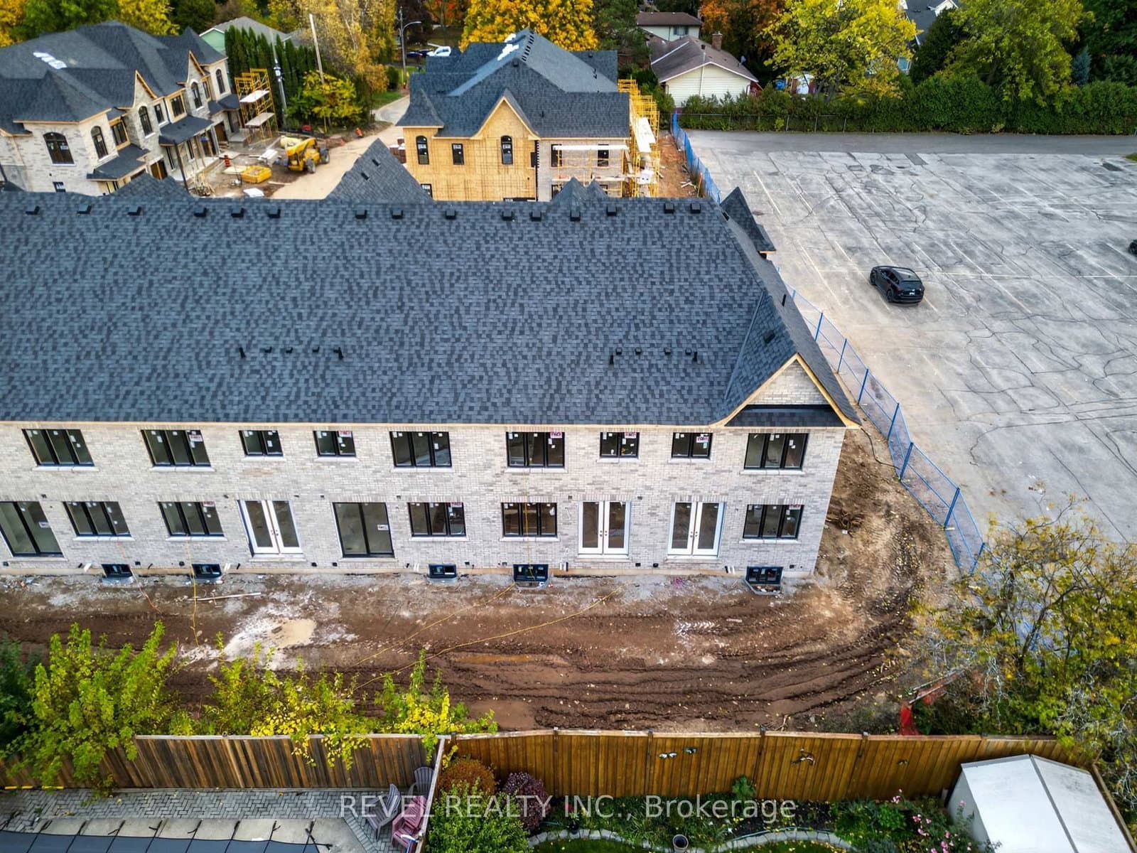 3175 Maplehill Drive thumbnail 13