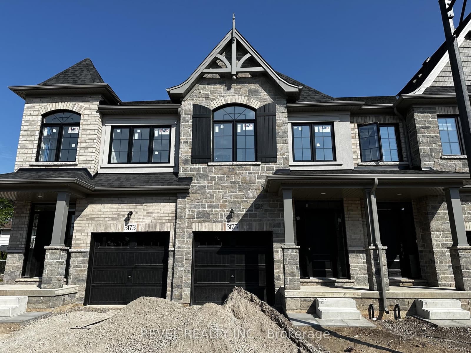 3175 Maplehill Drive thumbnail 2