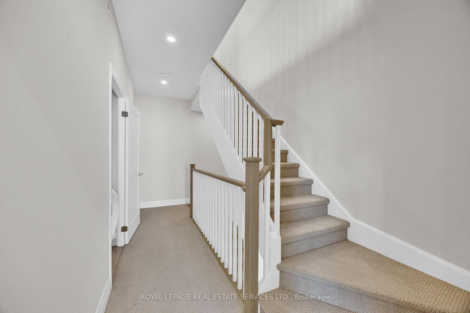 1195 Gooseberry Lane, Unit 301 thumbnail 26