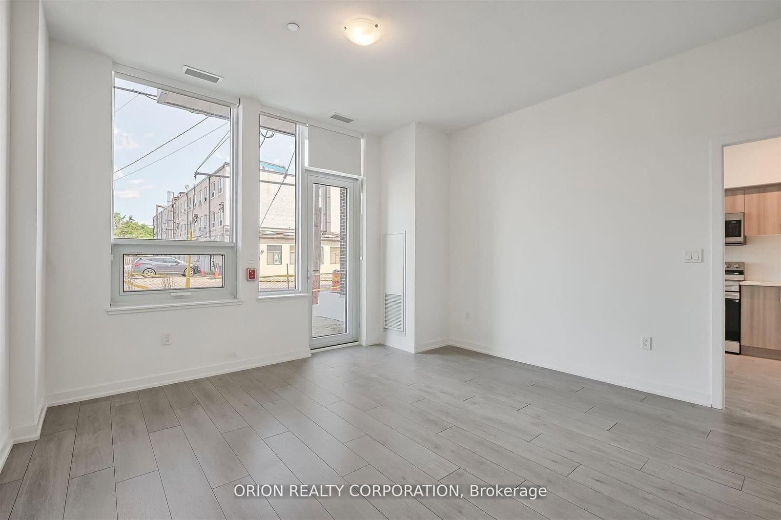 556 Marlee Avenue, Unit 110 thumbnail 16