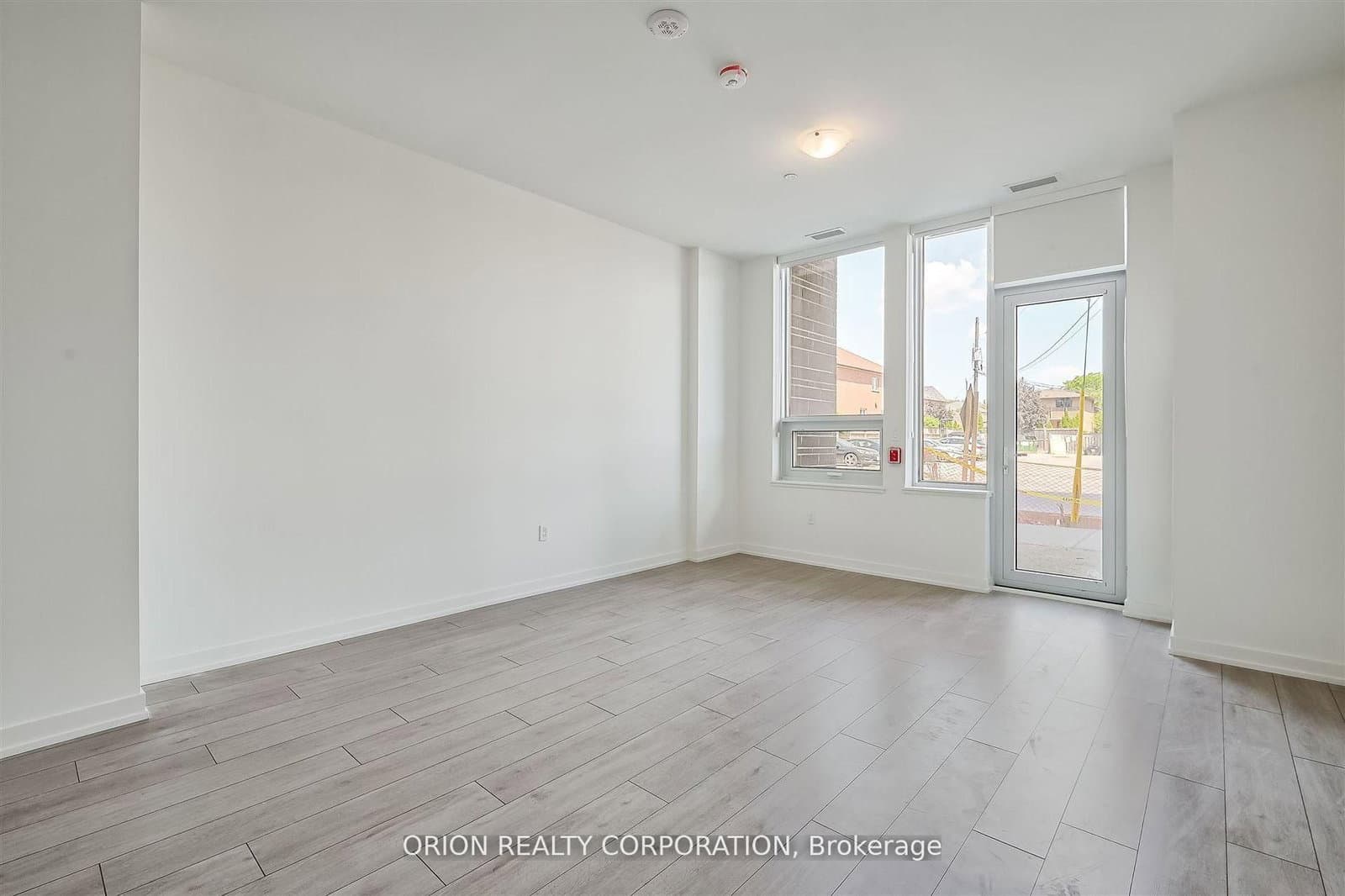 556 Marlee Avenue, Unit 110 thumbnail 17
