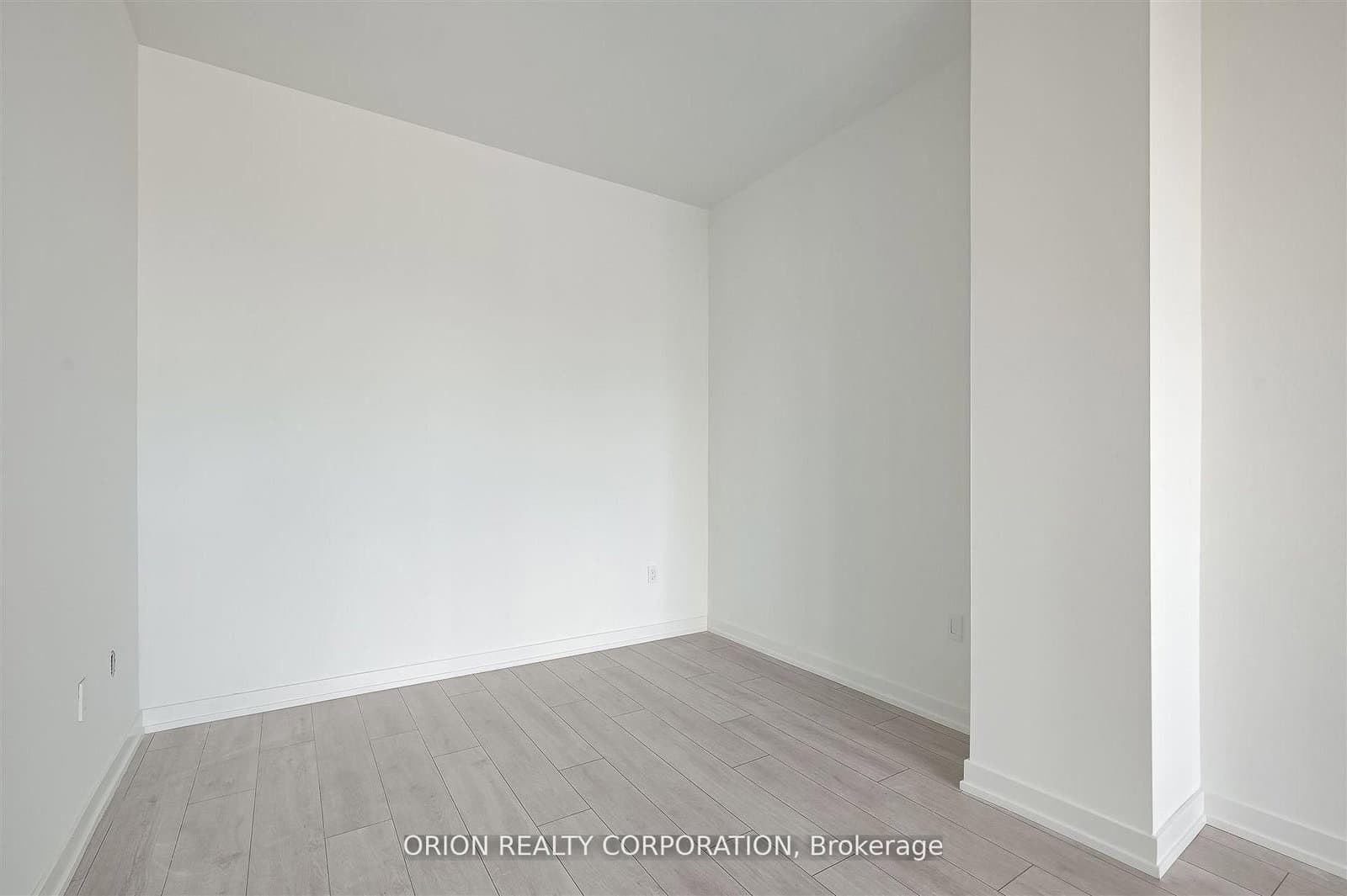 556 Marlee Avenue, Unit 110 thumbnail 20