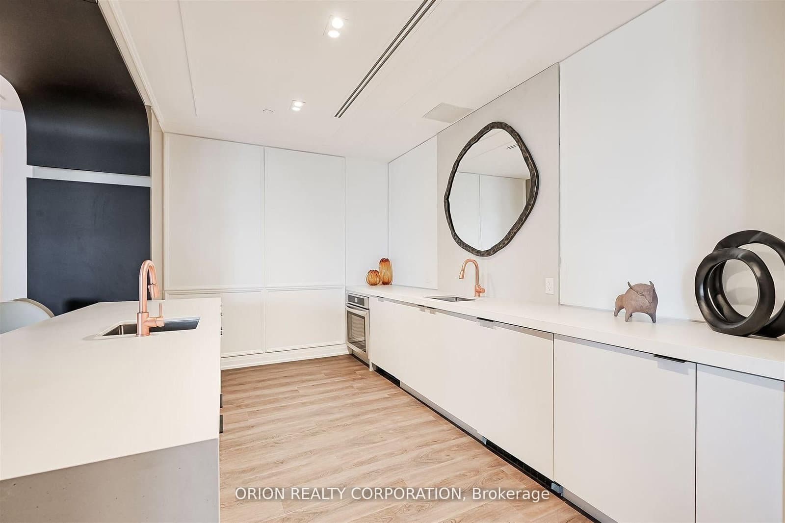 556 Marlee Avenue, Unit 110 thumbnail 26