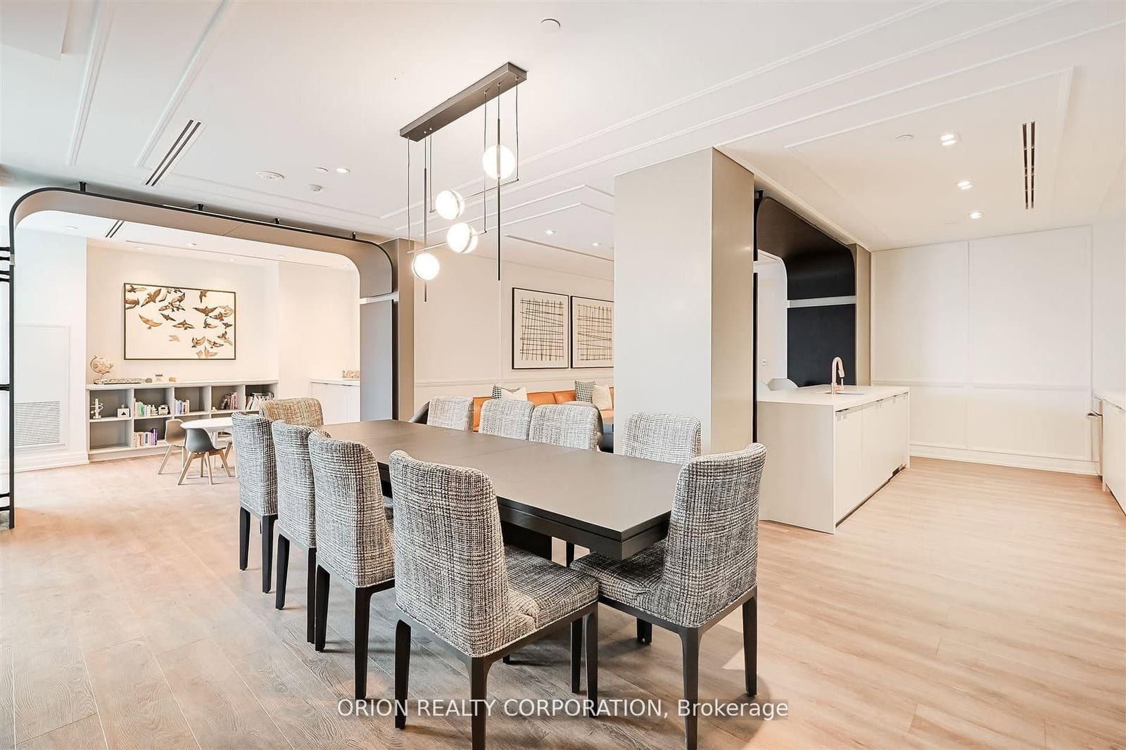 556 Marlee Avenue, Unit 110 thumbnail 27