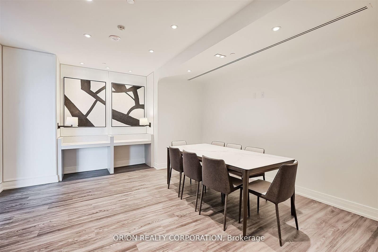 556 Marlee Avenue, Unit 110 thumbnail 28