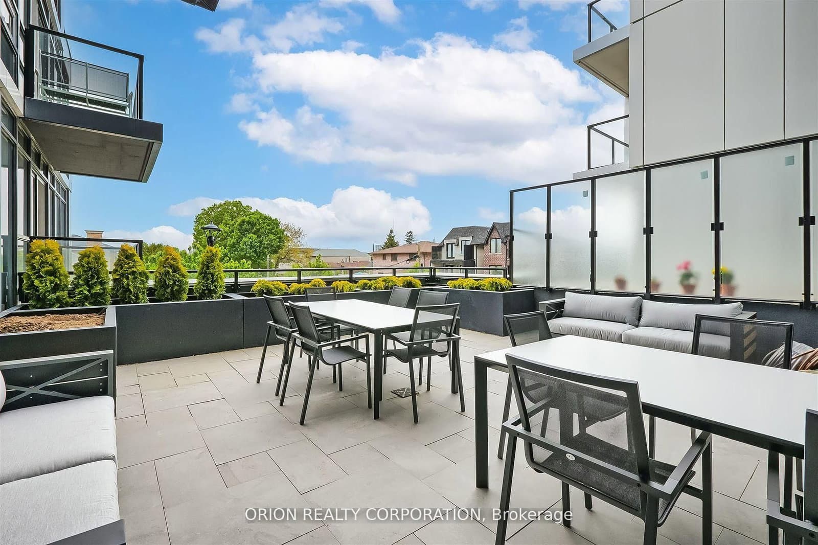 556 Marlee Avenue, Unit 110 thumbnail 32