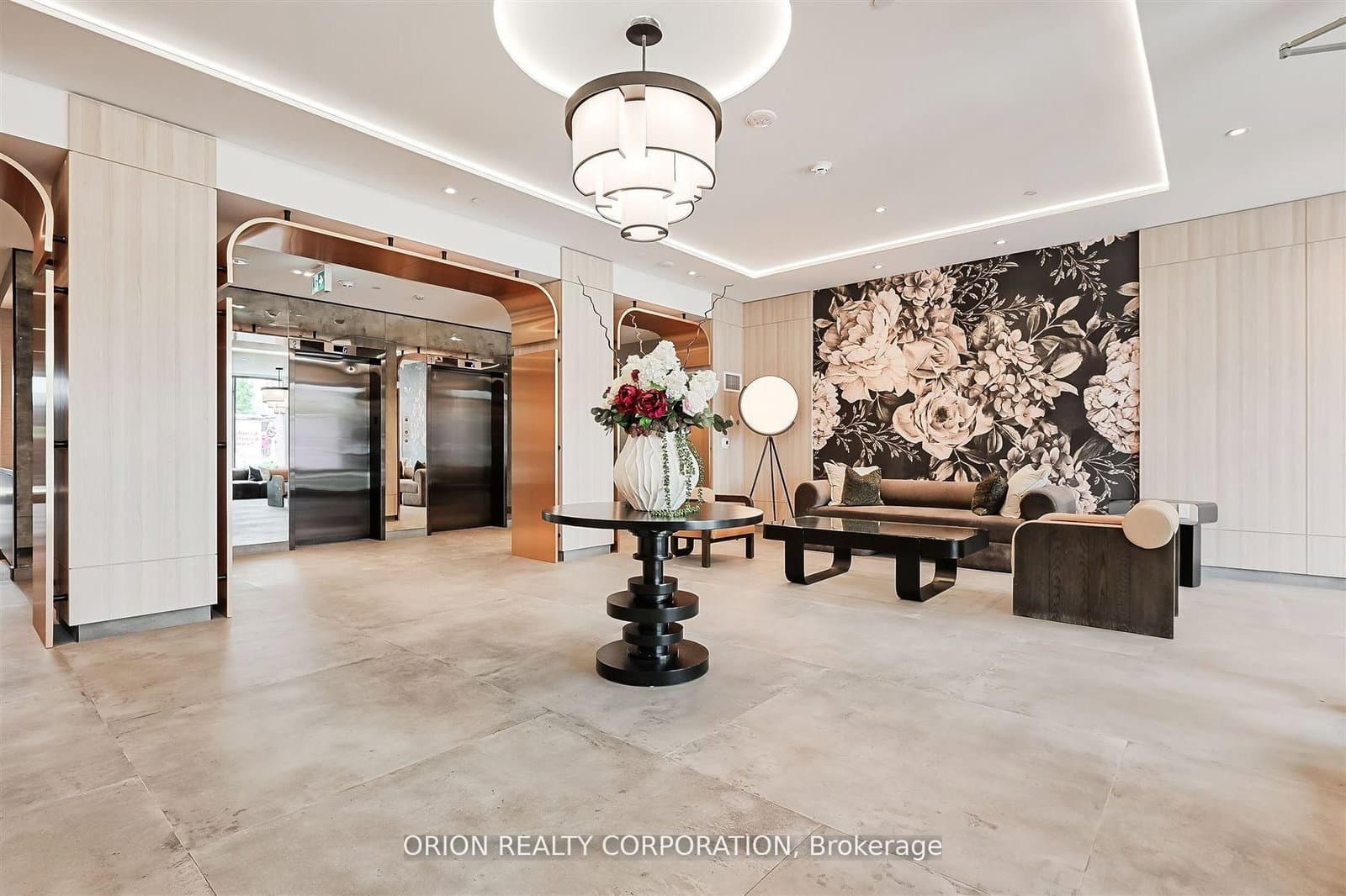 556 Marlee Avenue, Unit 110 thumbnail 5