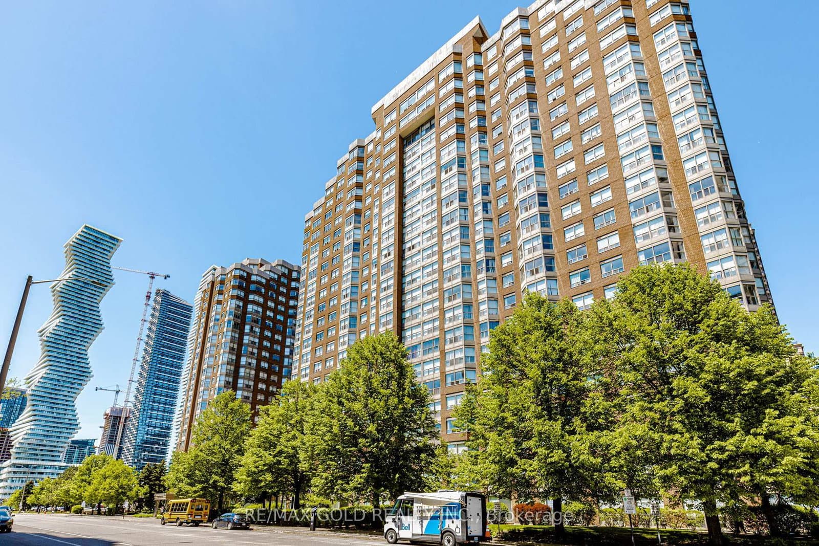 325 Webb Drive, Unit PH 201 thumbnail 2