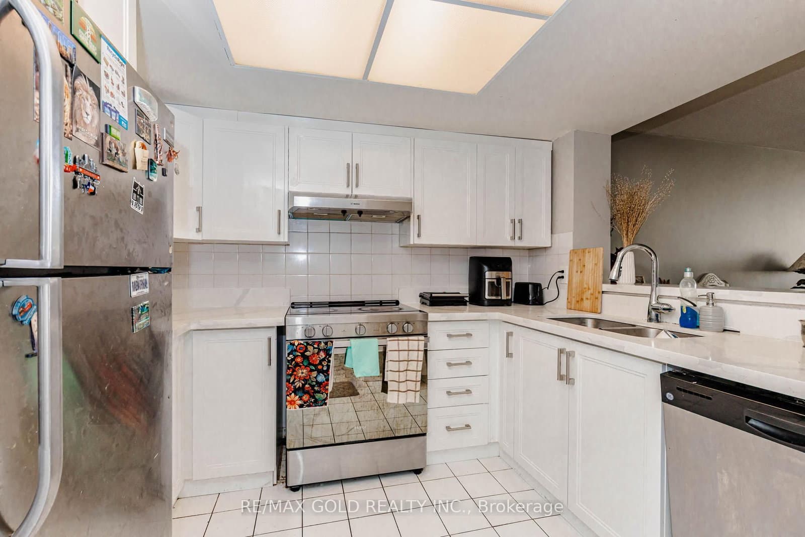 325 Webb Drive, Unit PH 201 thumbnail 20