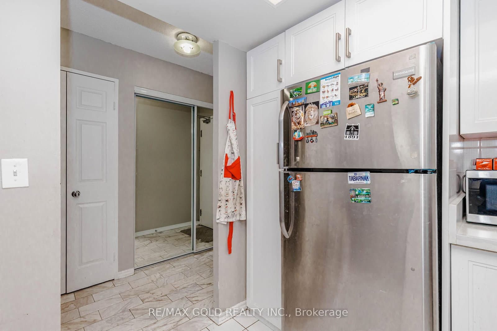 325 Webb Drive, Unit PH 201 thumbnail 22