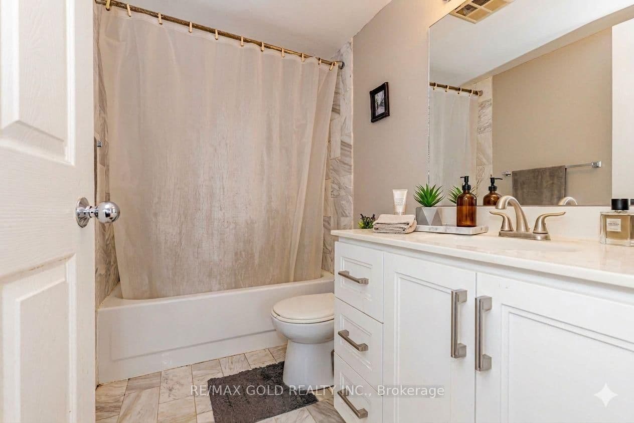 325 Webb Drive, Unit PH 201 thumbnail 30
