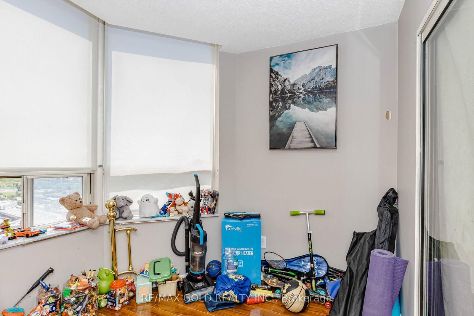 325 Webb Drive, Unit PH 201 thumbnail 35