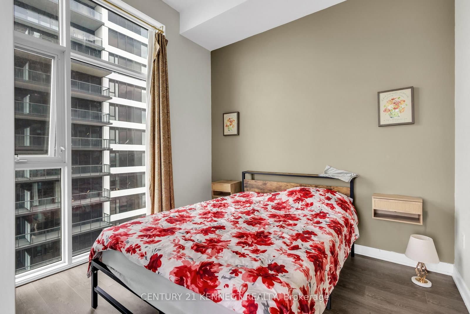 370 Martha Street, Unit 2004 thumbnail 14