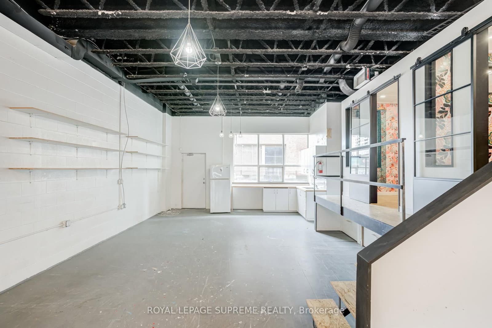 1444 Dupont Street, Unit 6 thumbnail 16
