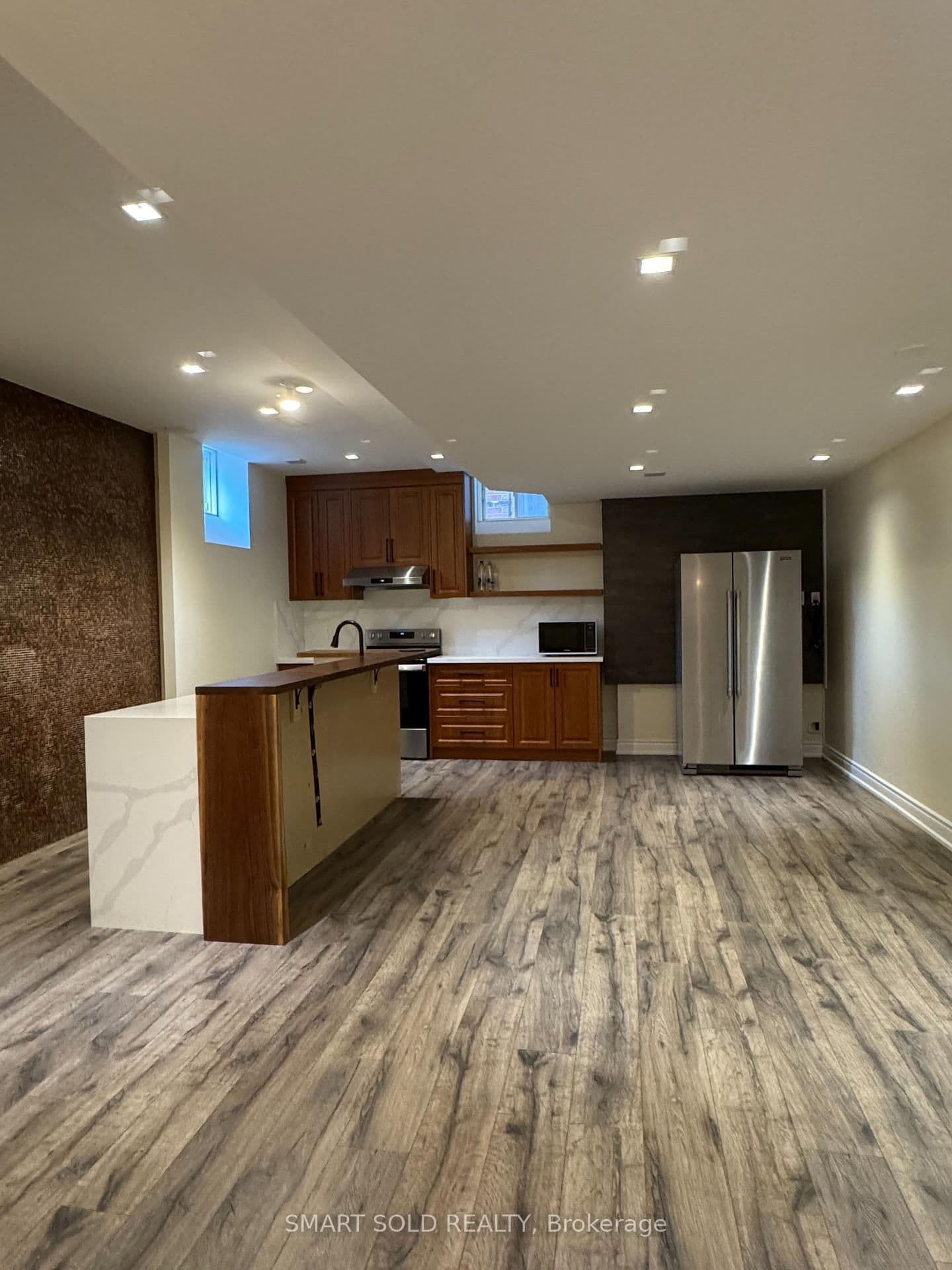 2374 Robmar Drive - Image 1