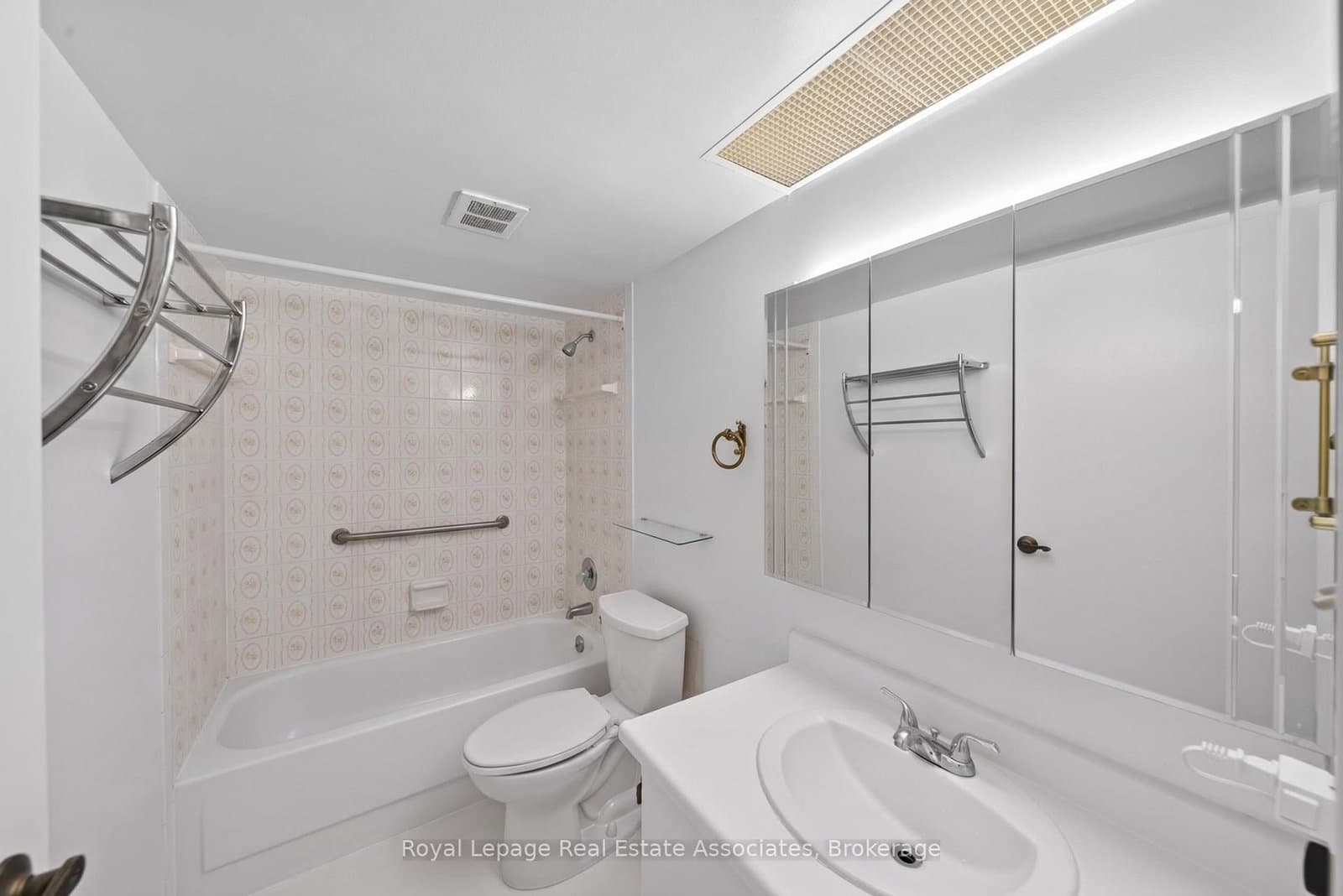 1580 Mississauga Valley Boulevard, Unit 901 thumbnail 16