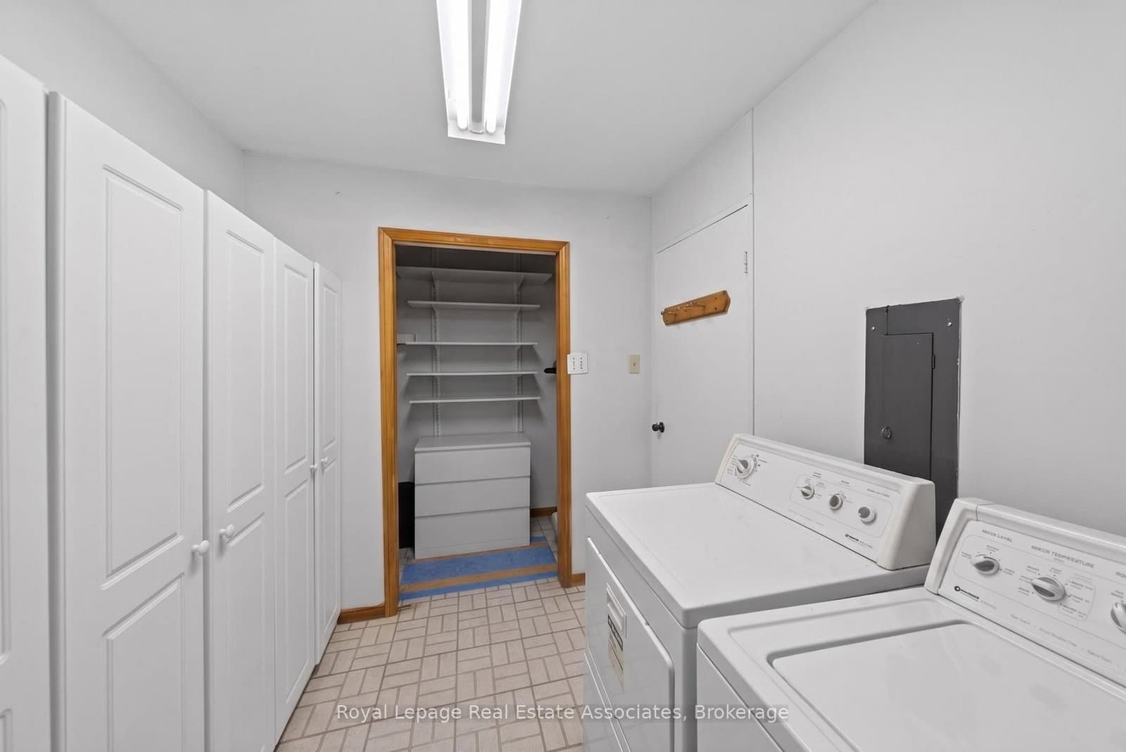 1580 Mississauga Valley Boulevard, Unit 901 thumbnail 18