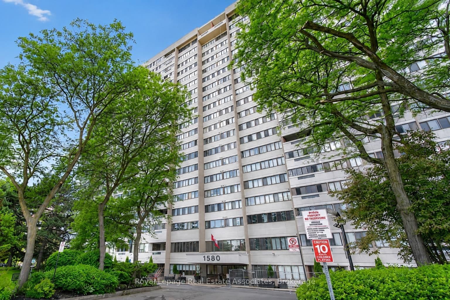 1580 Mississauga Valley Boulevard, Unit 901 thumbnail 2