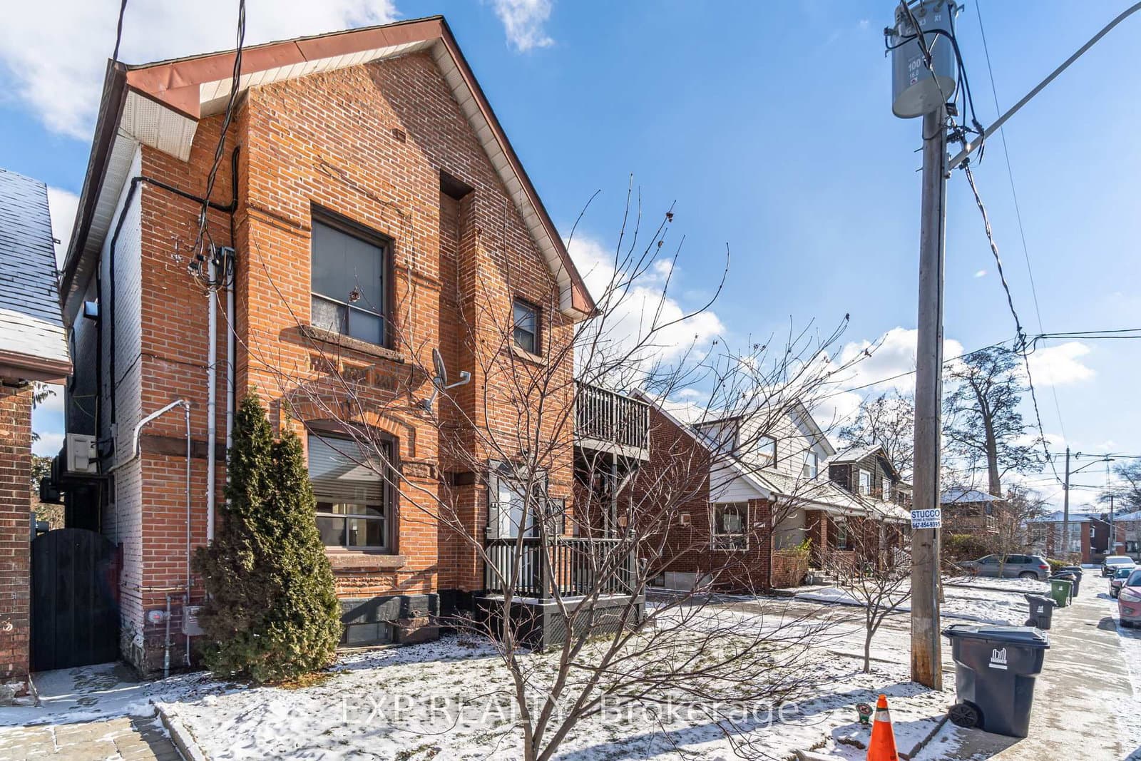 677 Durie Street, Unit 3 thumbnail 3