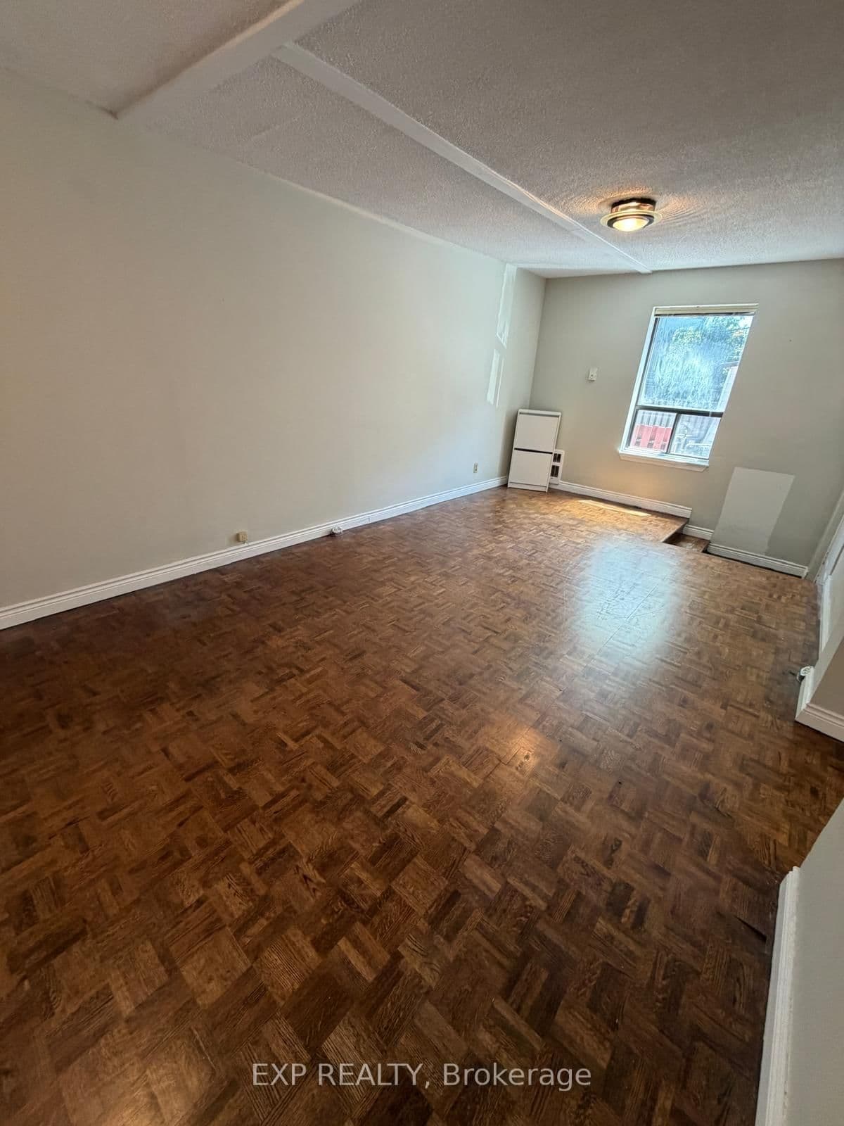 677 Durie Street, Unit 3 thumbnail 6