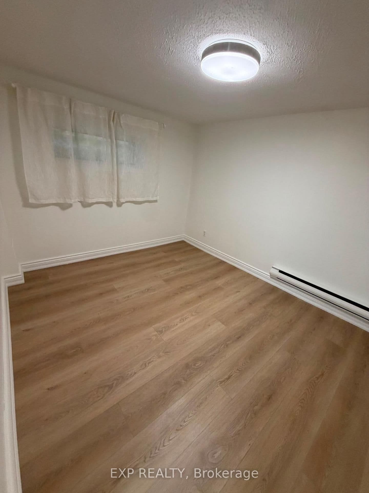677 Durie Street, Unit 3 thumbnail 9