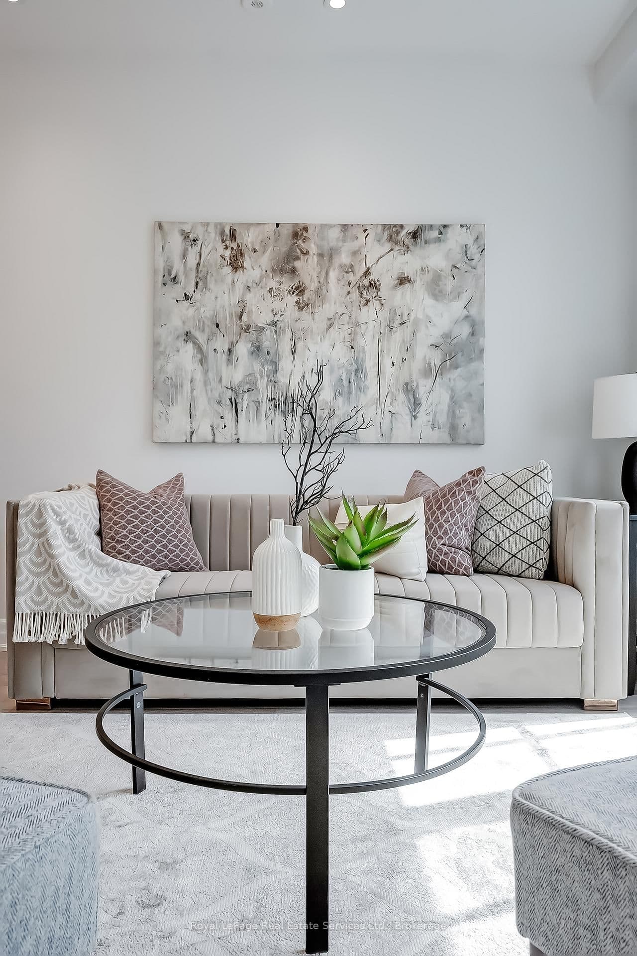 665 Cricklewood Drive, Unit 723 thumbnail 7