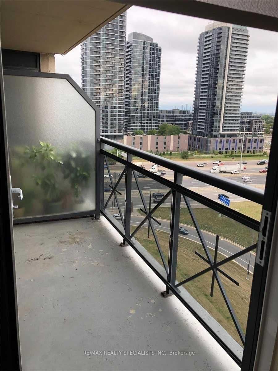 6 Eva Road, Unit 1007 thumbnail 4