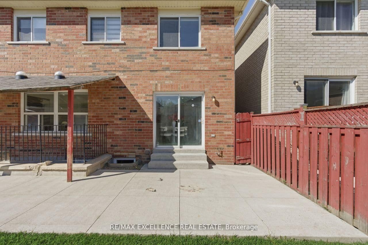 41 Brentcliff Drive thumbnail 37