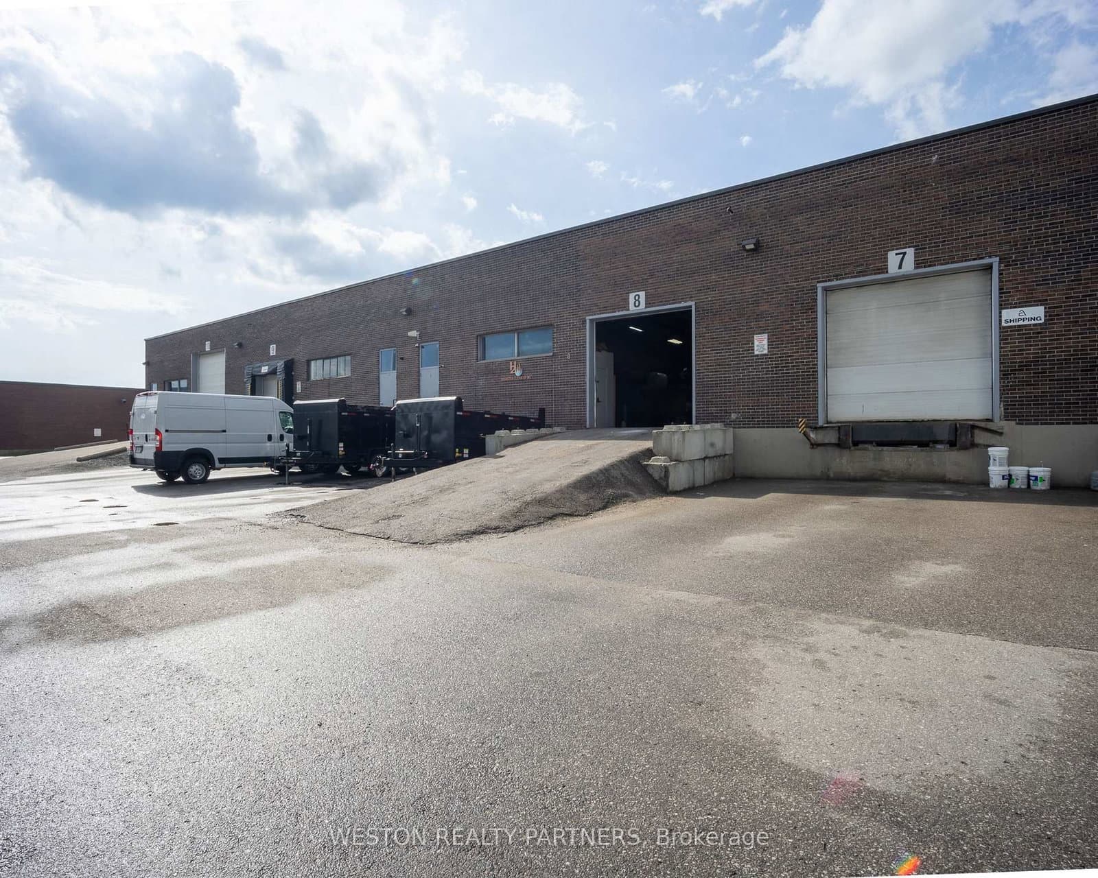 240 Bartor Road, Unit 8 thumbnail 28