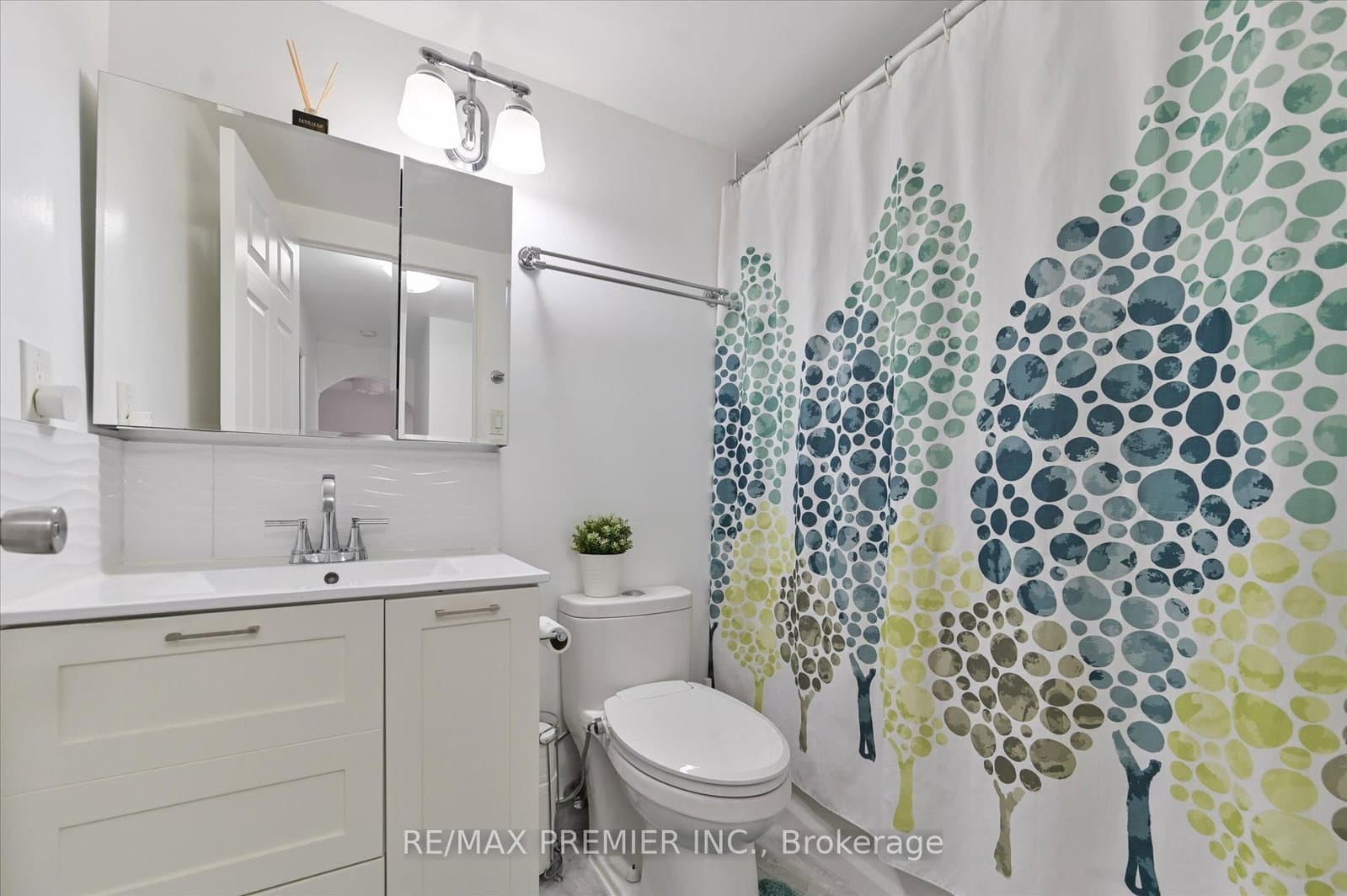 25 Four Winds Drive, Unit 604 thumbnail 22