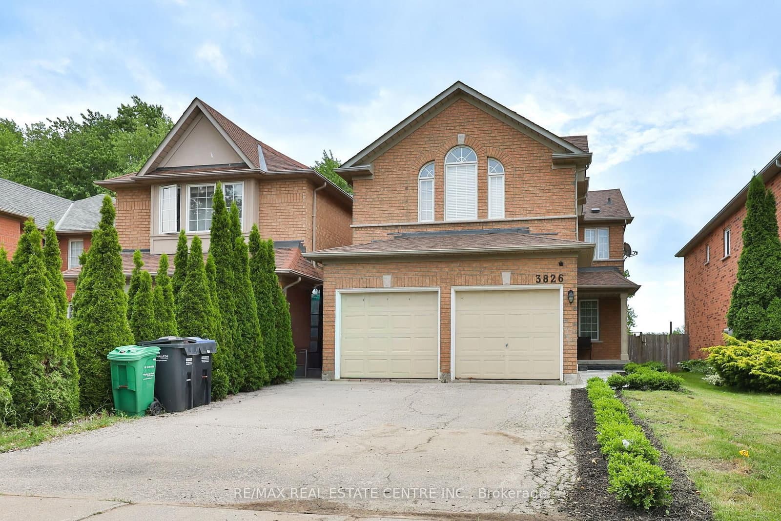3826 forest bluff Crescent - Image 1