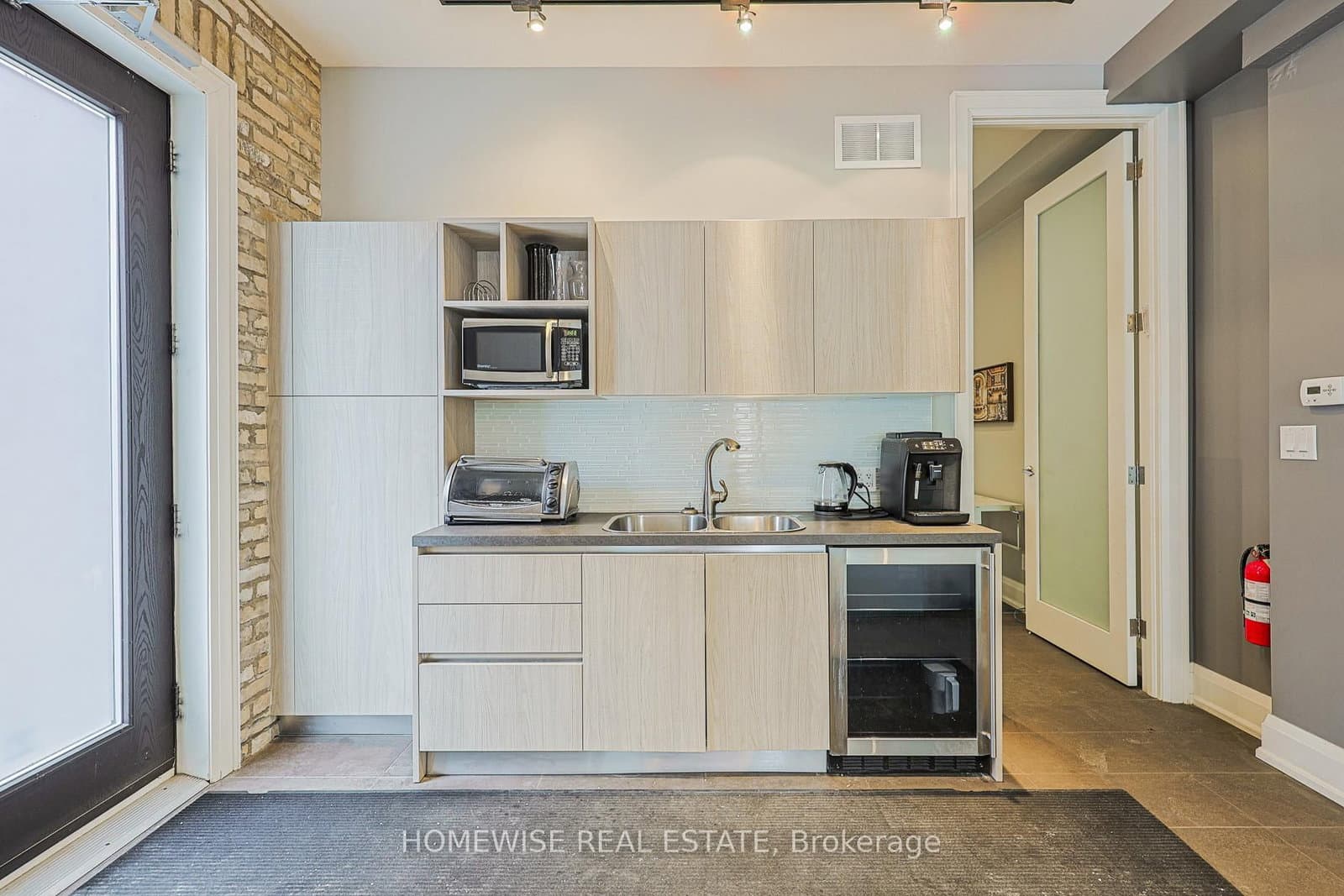 609 Marlee Avenue, Unit A thumbnail 7