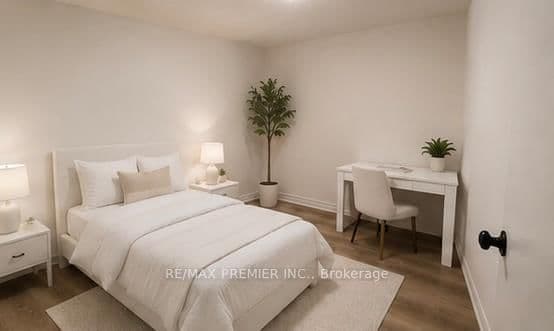 11 Seneca Avenue, Unit Lower thumbnail 3