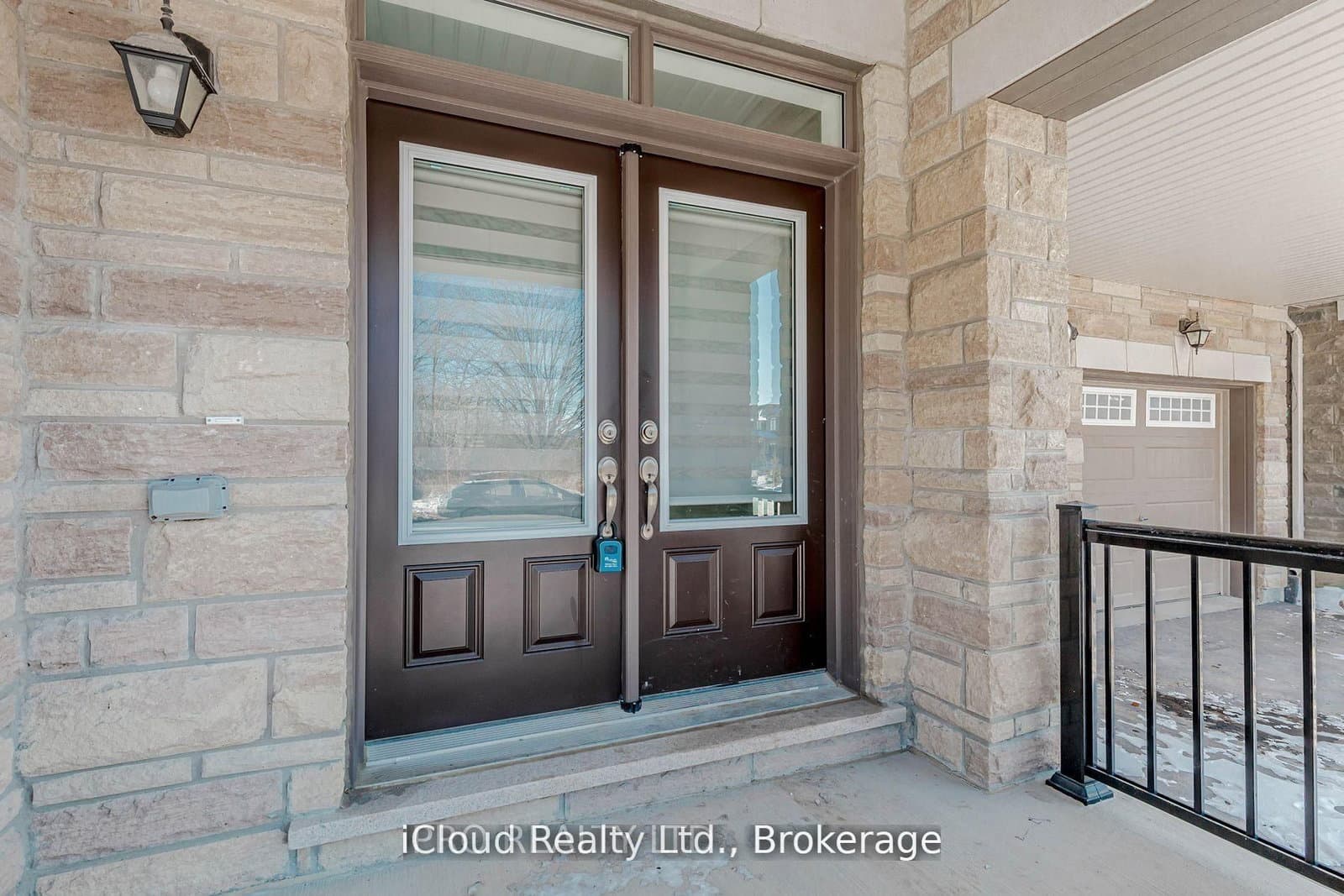 98 Eberly Woods Drive thumbnail 2