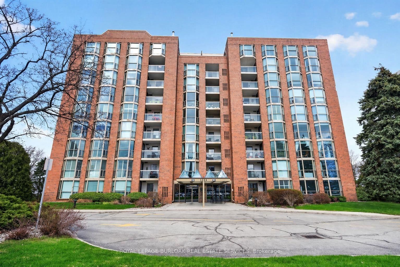 1225 North Shore Boulevard E, Unit 710 - Image 1
