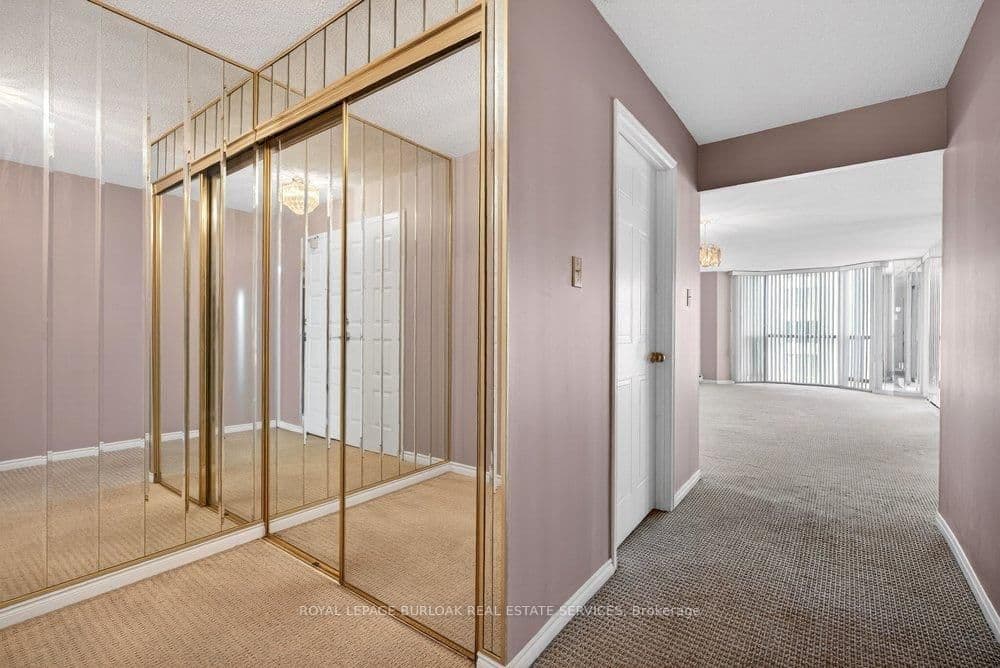 1225 North Shore Boulevard E, Unit 710 thumbnail 8