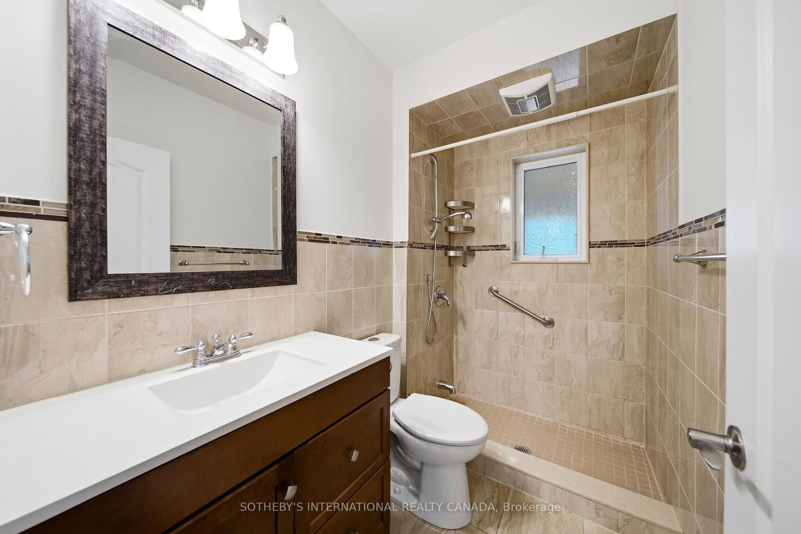 20 Bicknell Avenue thumbnail 12