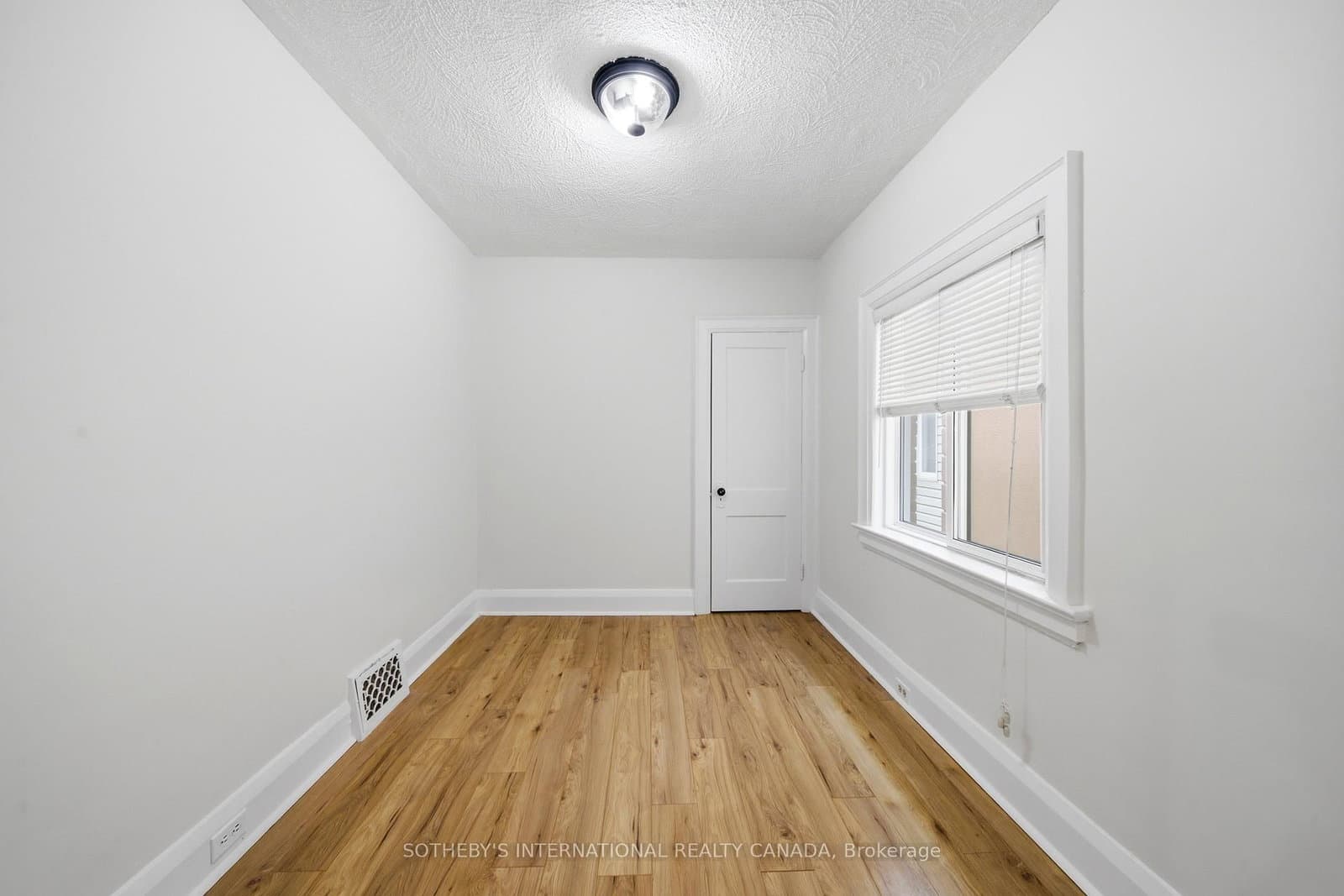 20 Bicknell Avenue thumbnail 13