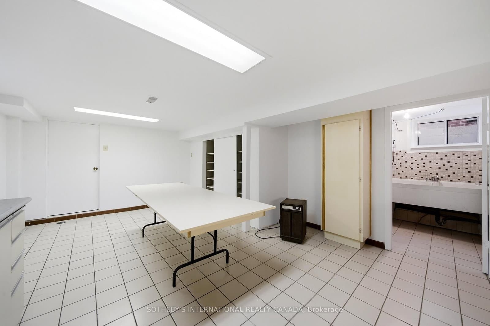 20 Bicknell Avenue thumbnail 30