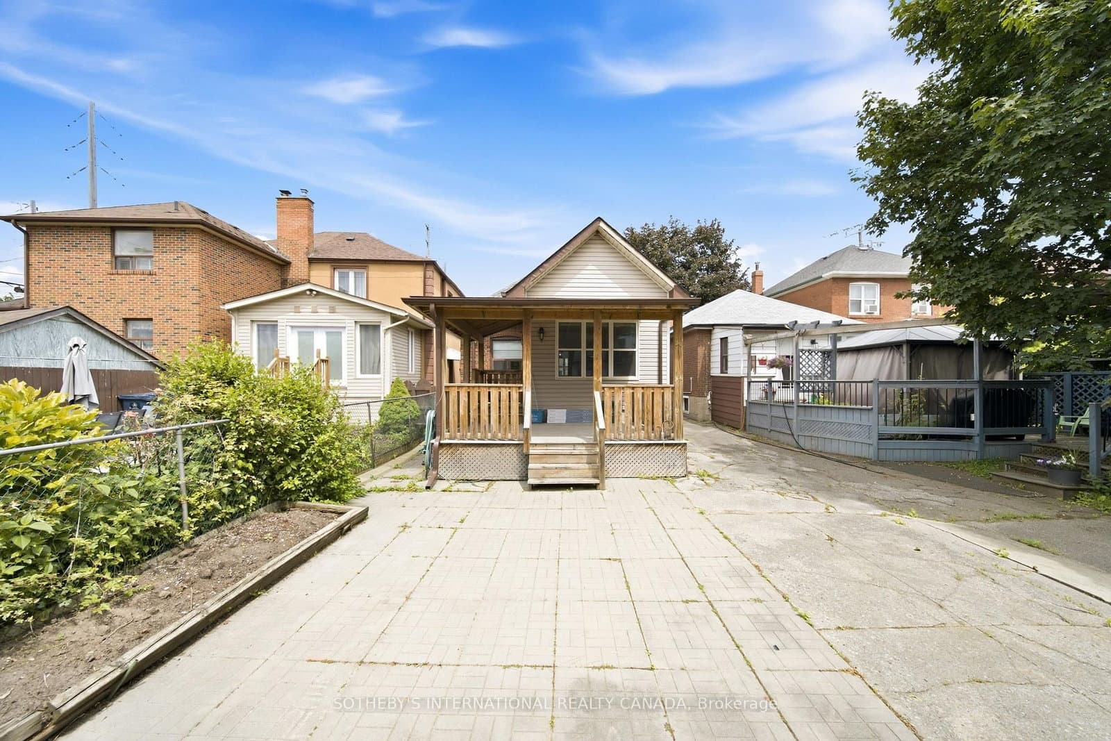 20 Bicknell Avenue thumbnail 35