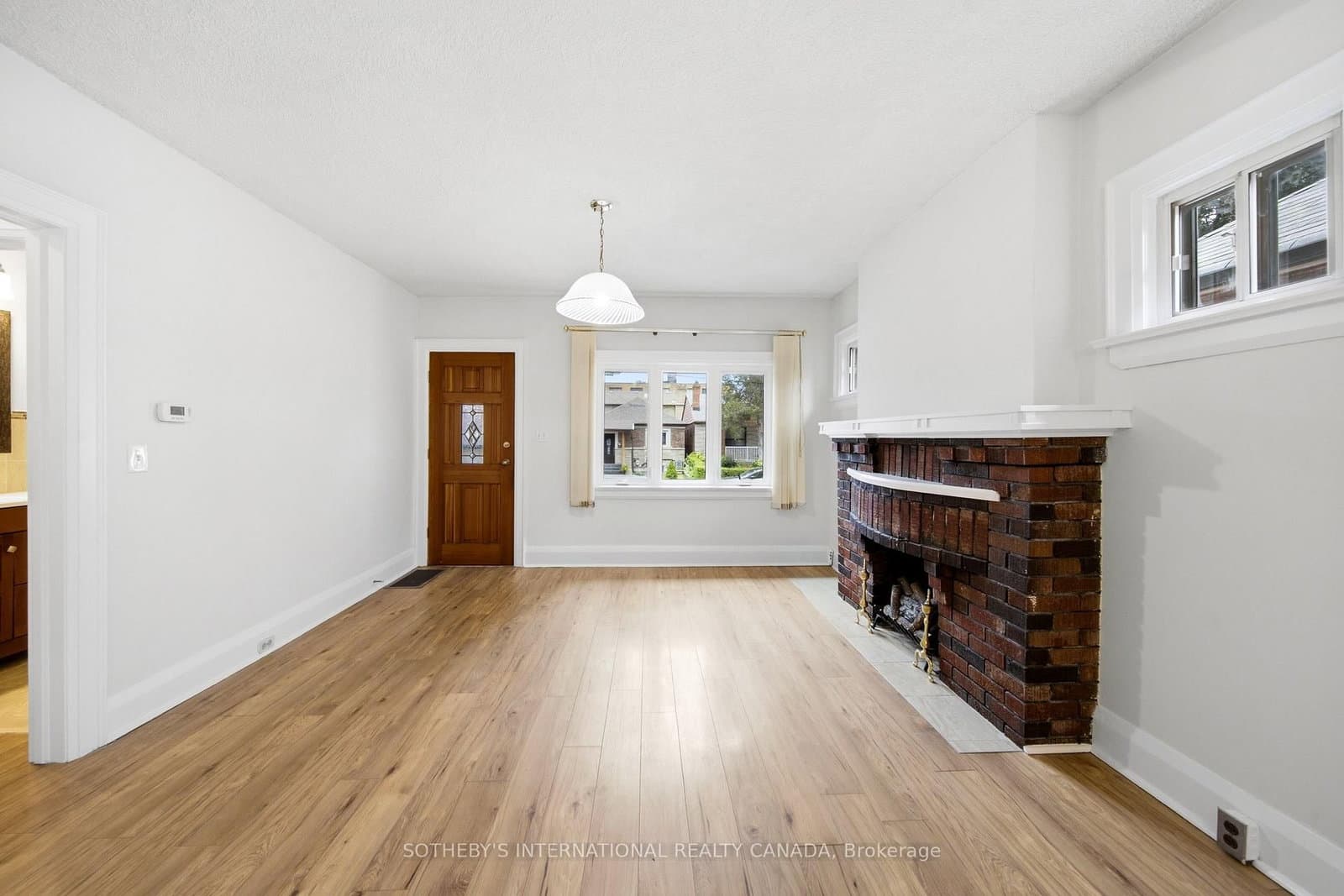 20 Bicknell Avenue thumbnail 6
