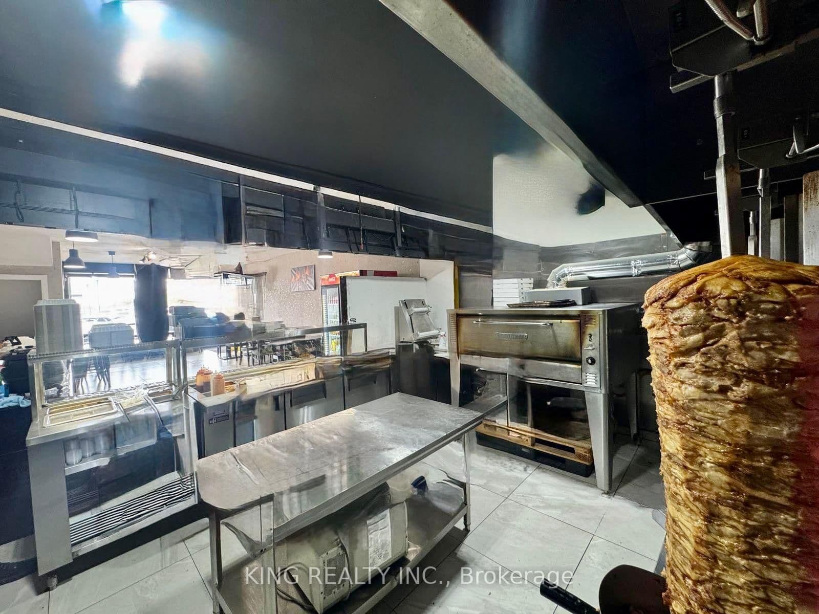 3277 Dufferin Street thumbnail 9